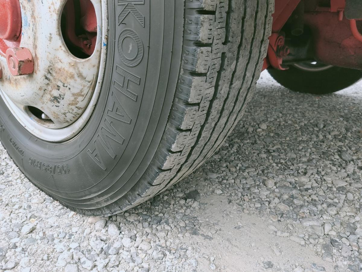 中古平ボディ 三菱ふそう キャンター