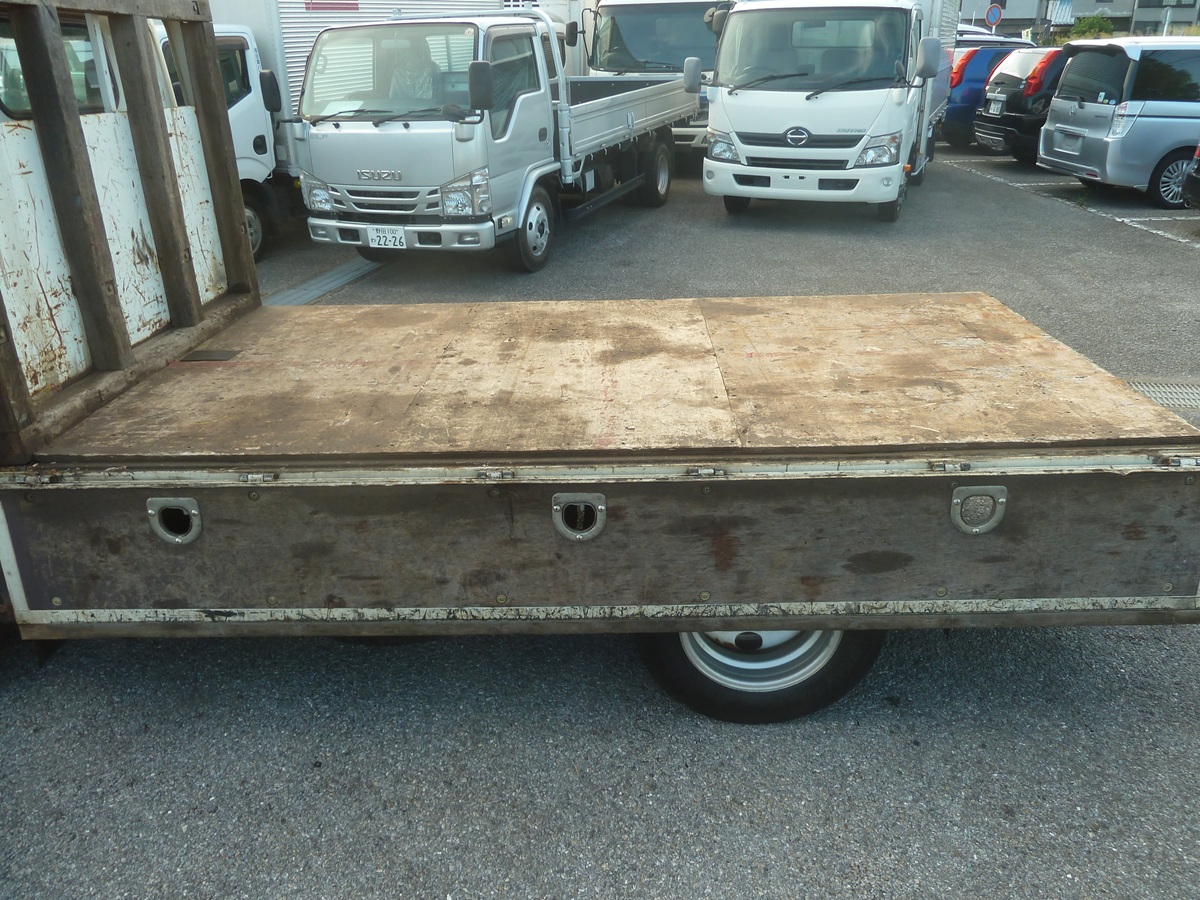 中古平ボディ 三菱ふそう キャンター