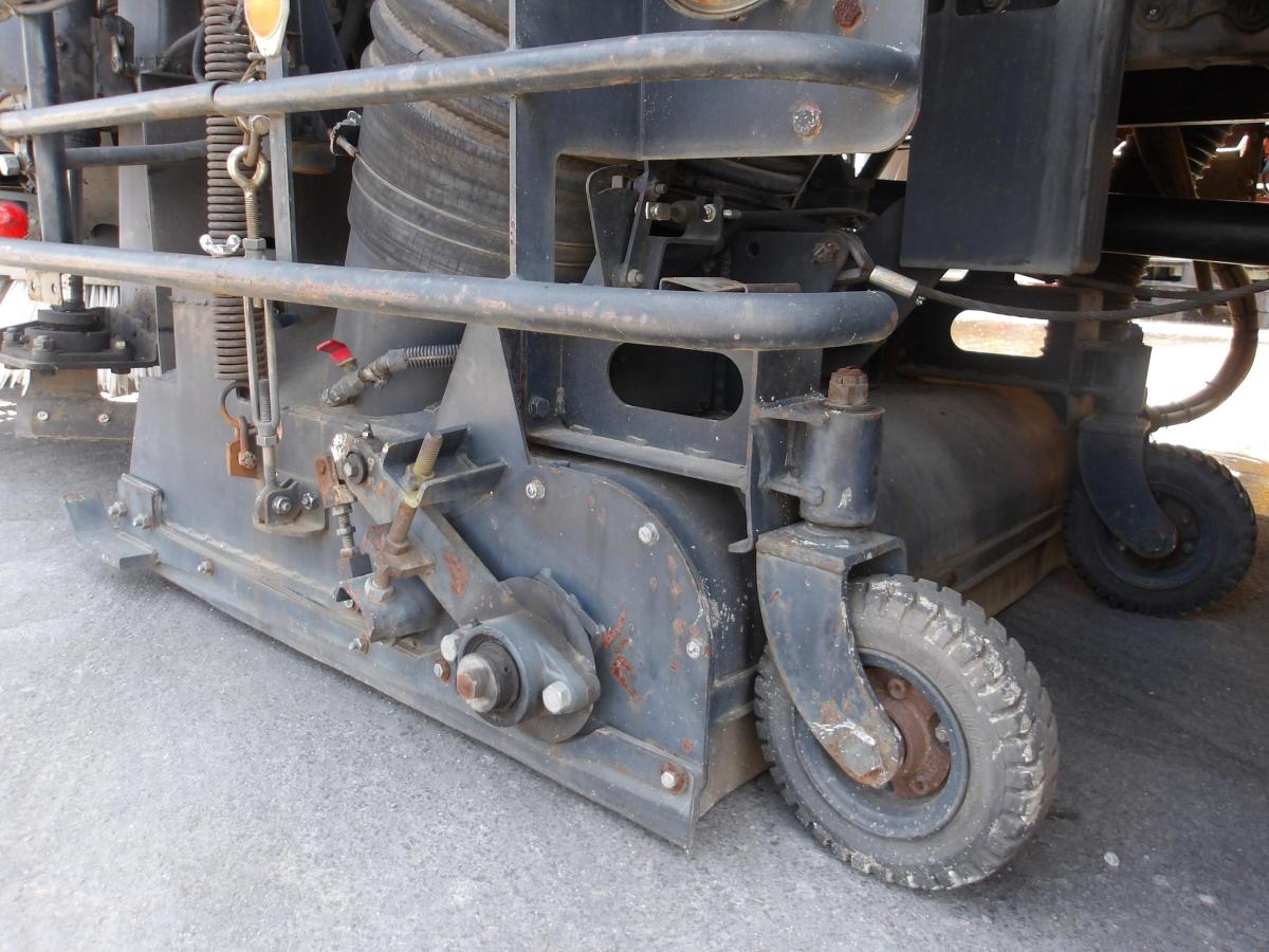 中古清掃車 いすゞ フォワード