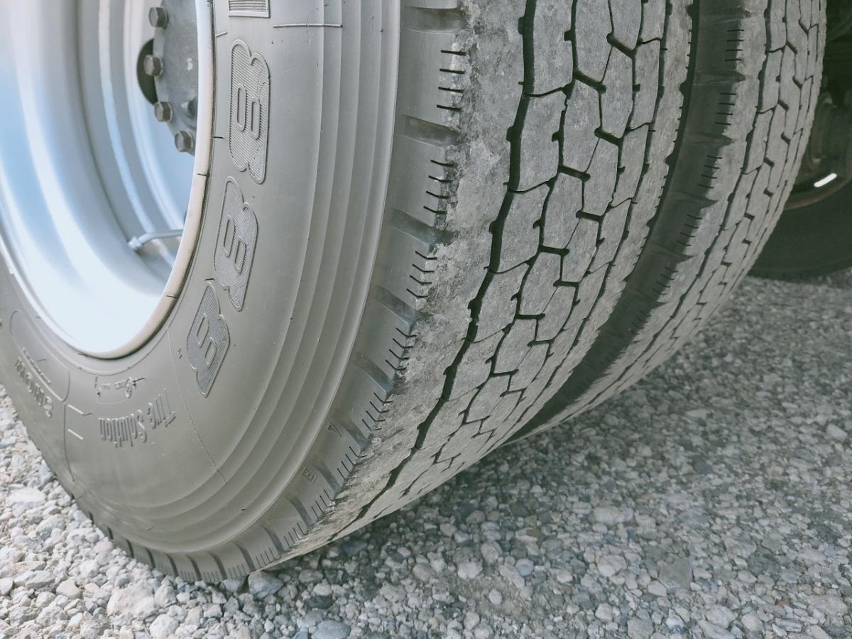 中古平アルミブロック いすゞ フォワード