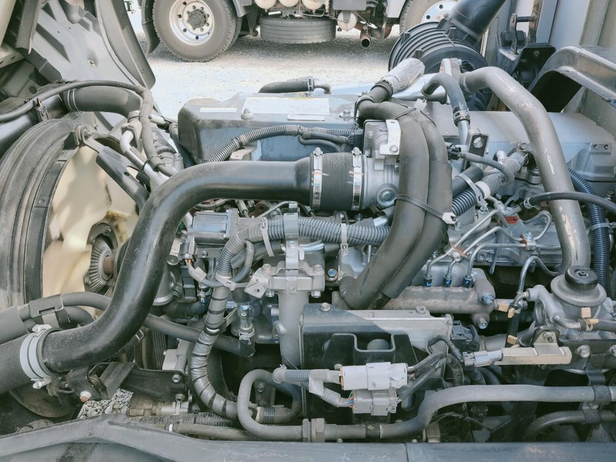 中古平アルミブロック いすゞ フォワード