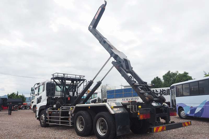 中古コンテナ車 UDトラックス クオン