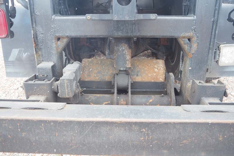 中古コンテナ車 UDトラックス クオン