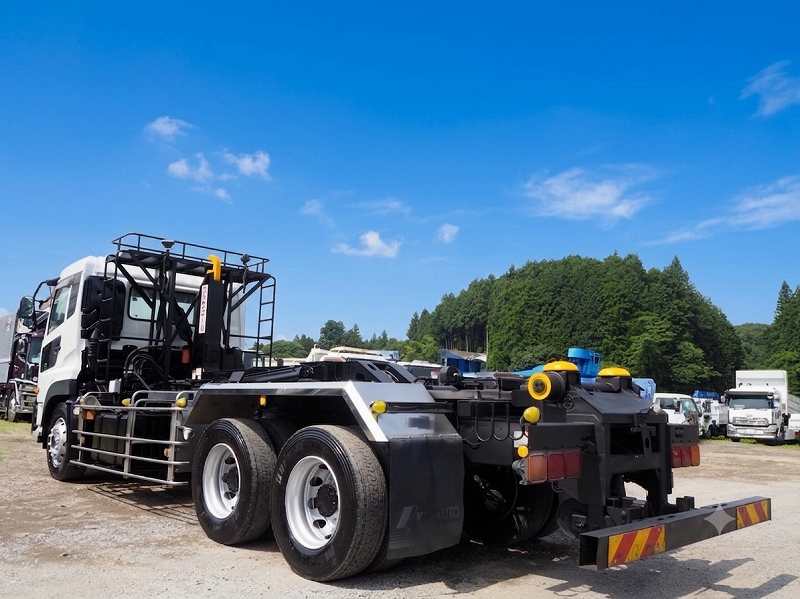 中古コンテナ車 UDトラックス クオン