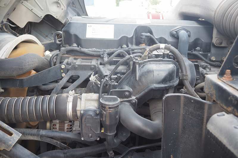 中古コンテナ車 UDトラックス クオン