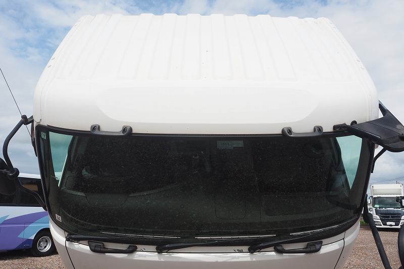 中古コンテナ車 UDトラックス クオン