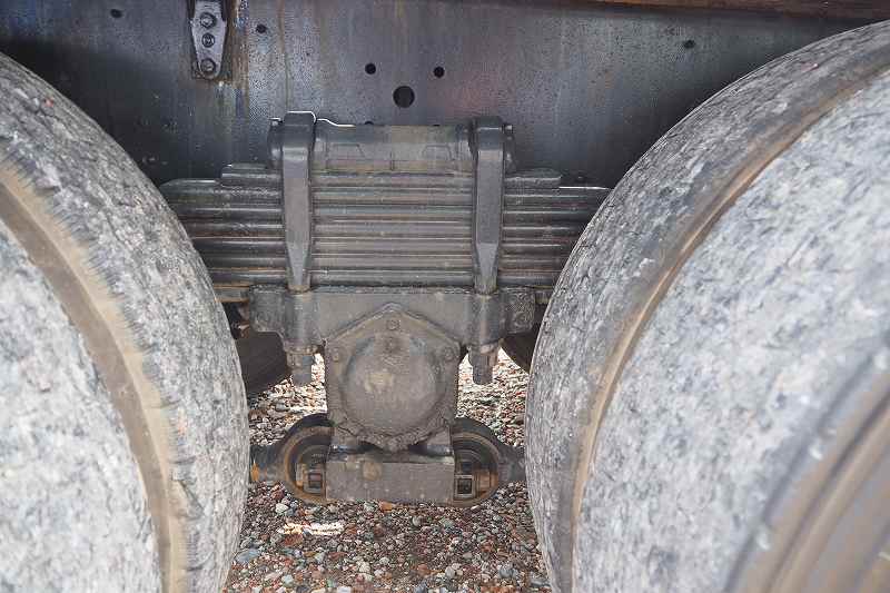 中古コンテナ車 UDトラックス クオン