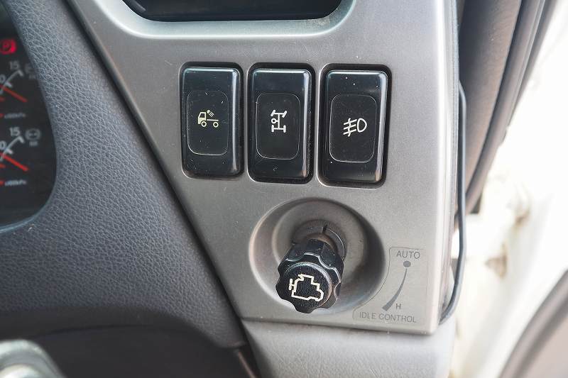 中古コンテナ車 UDトラックス クオン