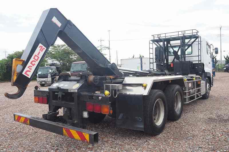 中古コンテナ車 UDトラックス クオン