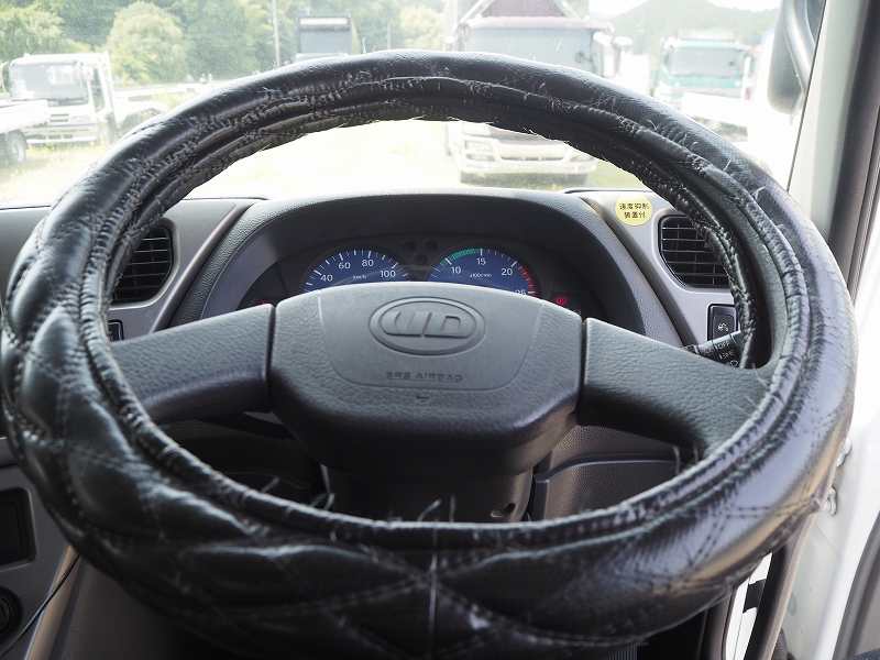 中古コンテナ車 UDトラックス クオン