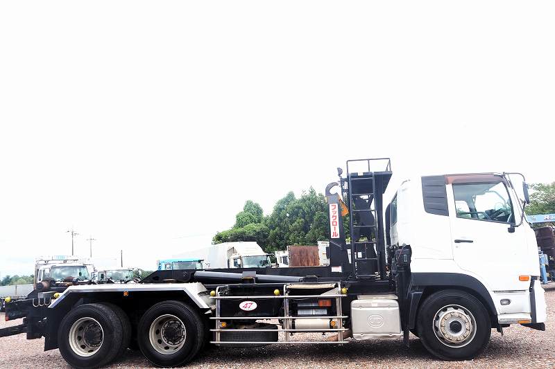 中古コンテナ車 UDトラックス クオン