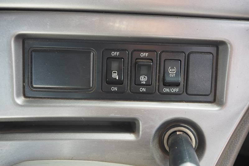 中古コンテナ車 UDトラックス クオン