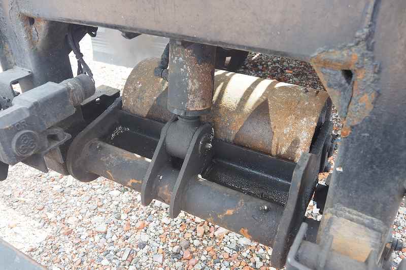 中古コンテナ車 UDトラックス クオン