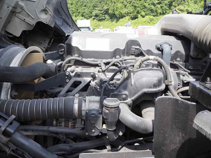 中古コンテナ車 UDトラックス クオン