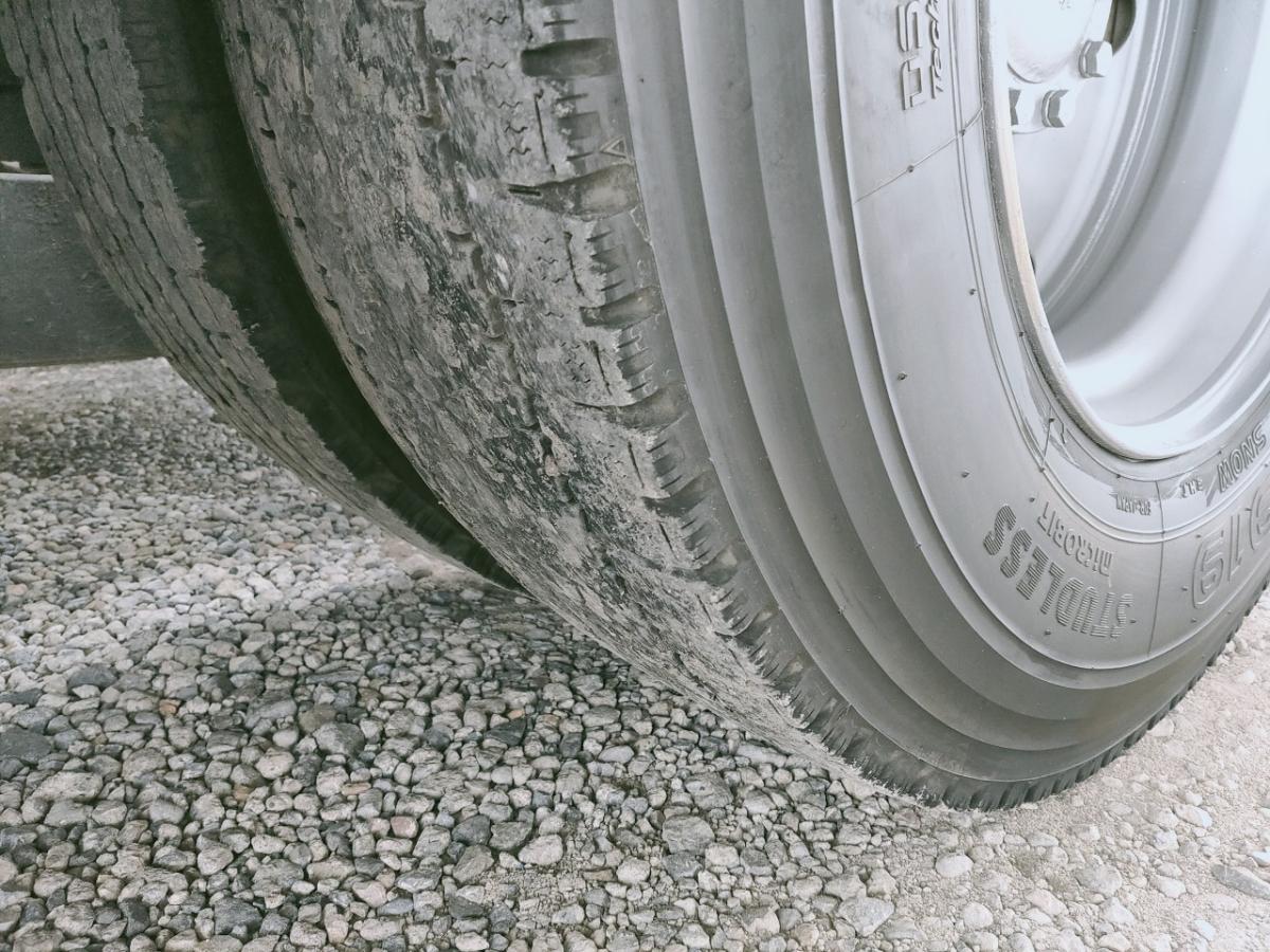 中古トラクタ 日野 プロフィア