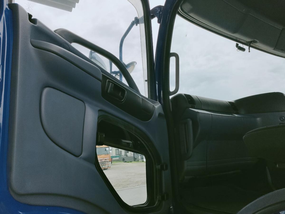 中古トラクタ 日野 プロフィア