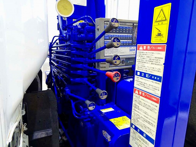 中古セルフクレーン いすゞ エルフ
