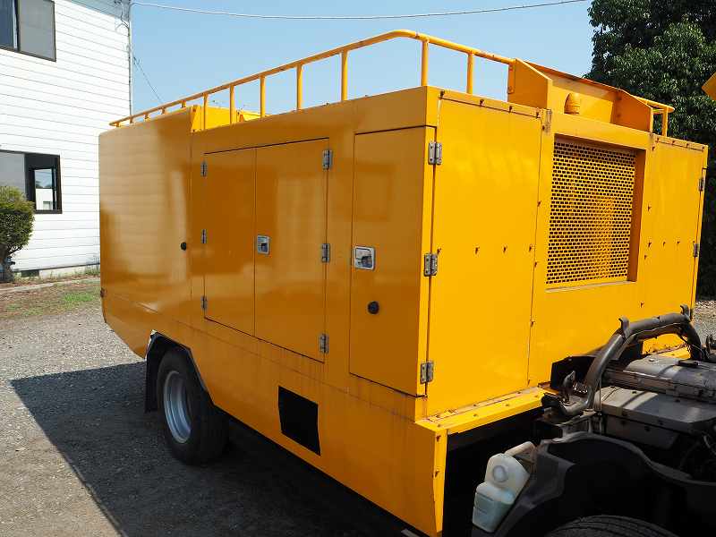 中古清掃車 三菱ふそう キャンター