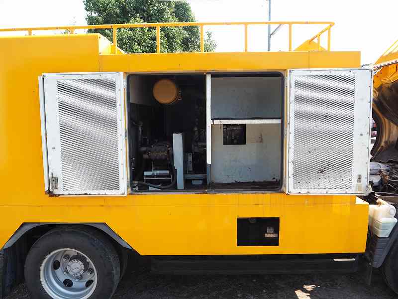 中古清掃車 三菱ふそう キャンター