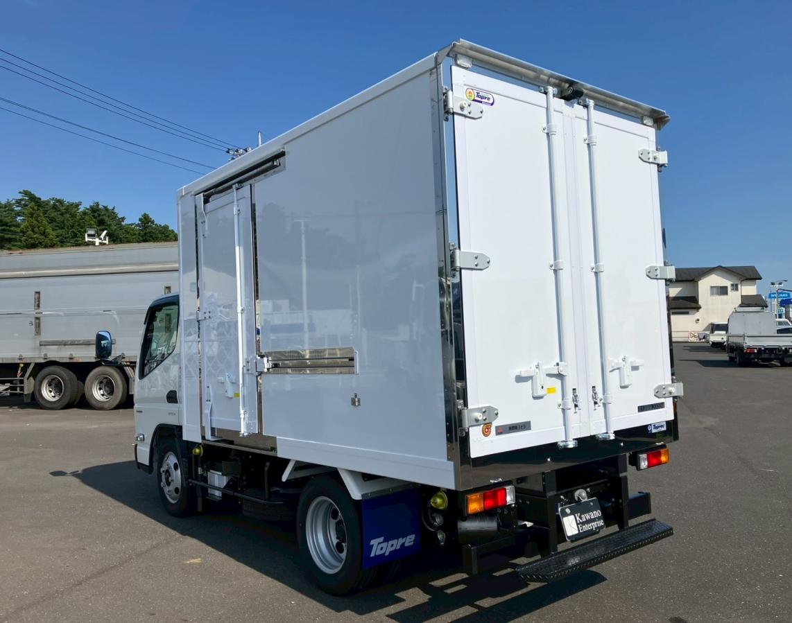 中古冷凍バン 三菱ふそう キャンター