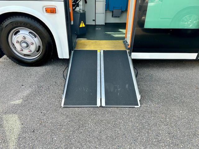 中古バス 日野 ポンチョ