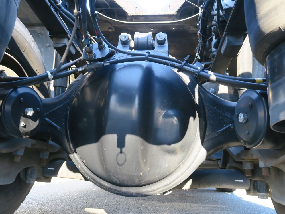 中古トラクタ UDトラックス クオン