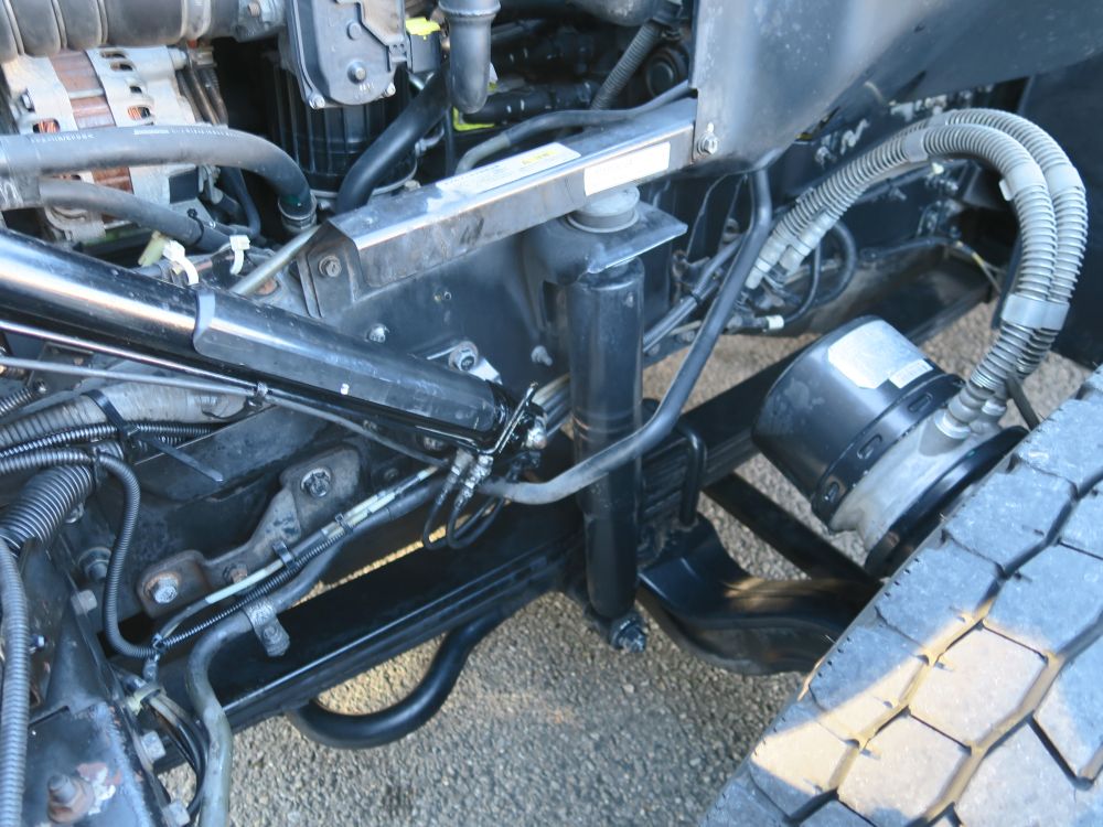 中古トラクタ UDトラックス クオン