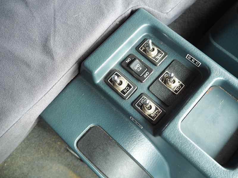 中古セルフローダー UDトラックス コンドル