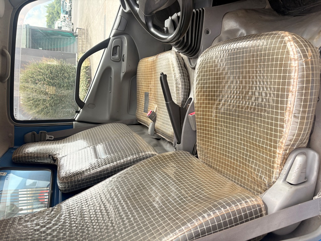 中古ダンプ 日野 デュトロ