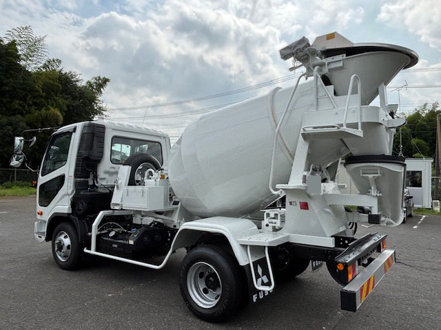 中古ミキサー車(生コン車) 三菱ふそう ファイター