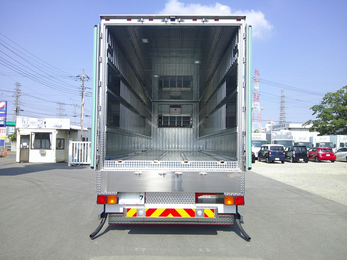 中古冷凍バン 三菱ふそう スーパーグレート