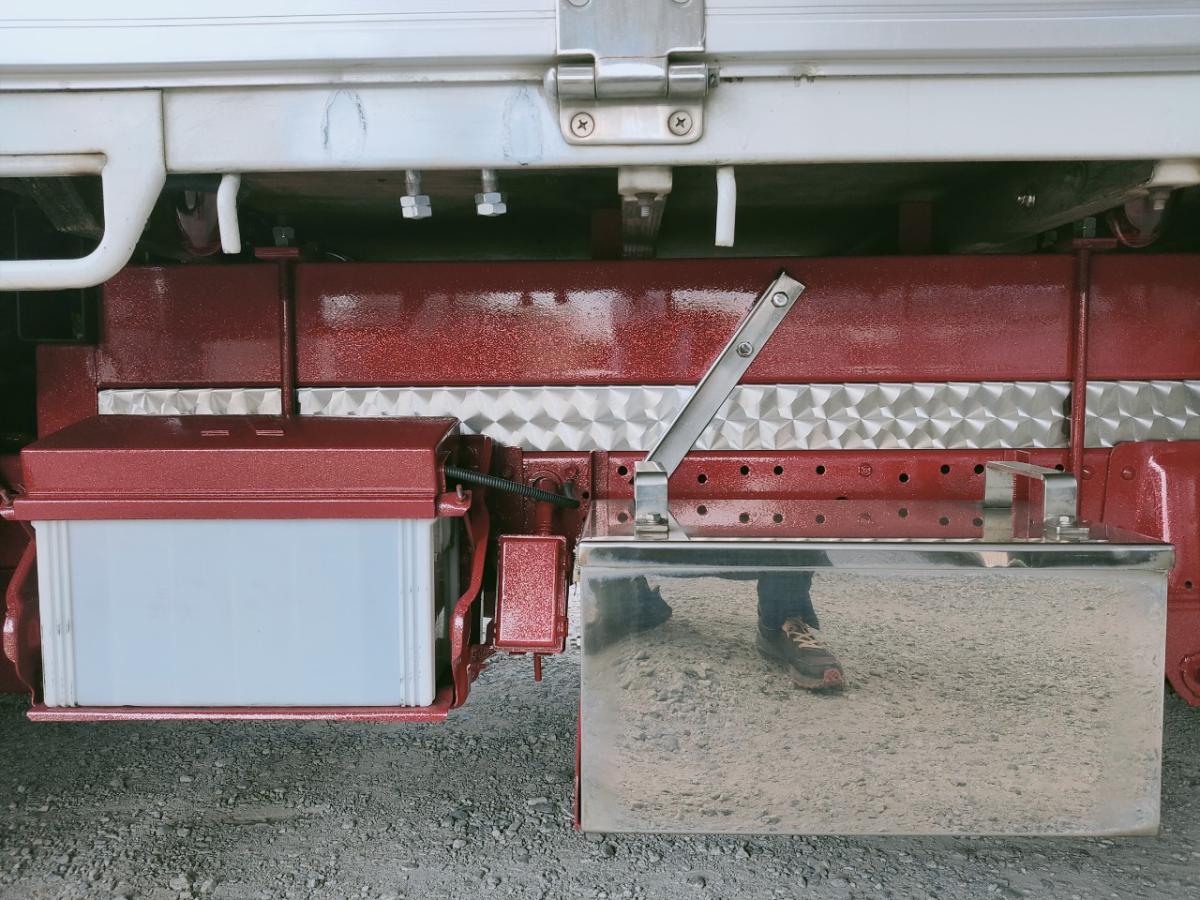 中古平アルミブロック 三菱ふそう キャンターガッツ