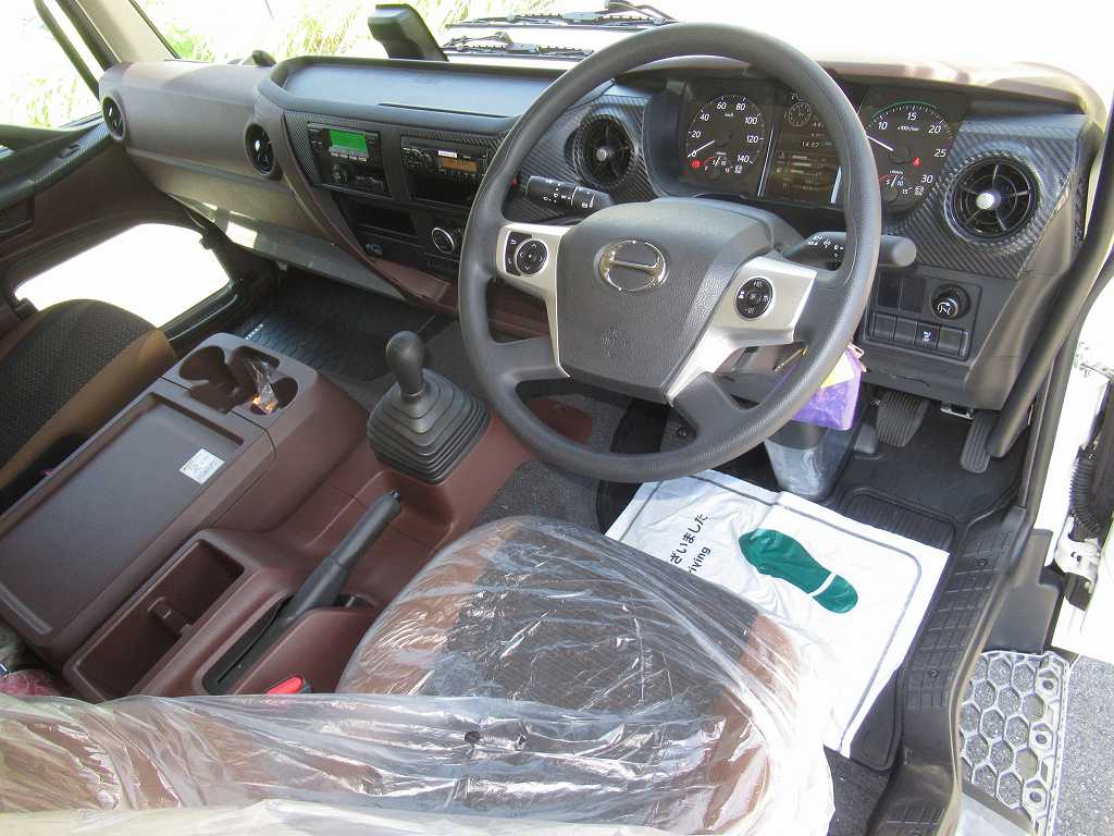 中古冷凍バン 日野 レンジャー