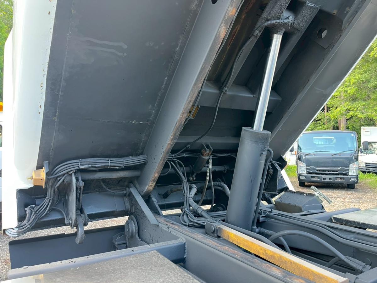 中古塵芥車(パッカー車) 日野 レンジャー