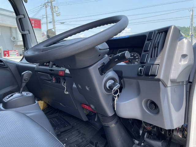 中古冷凍バン いすゞ エルフ