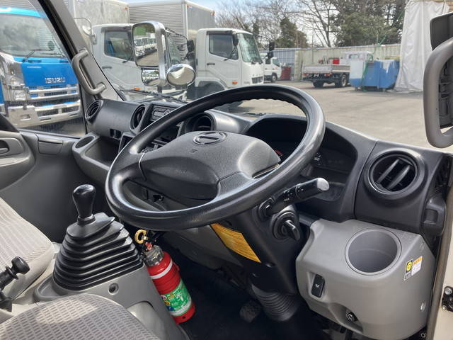 中古冷凍バン 日野 デュトロ