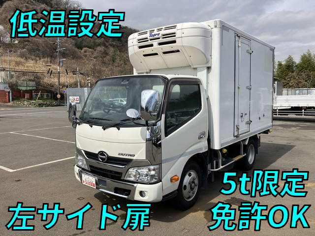 中古冷凍バン 日野 デュトロ