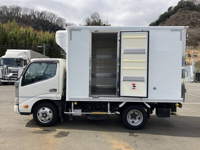 中古冷凍バン 日野 デュトロ