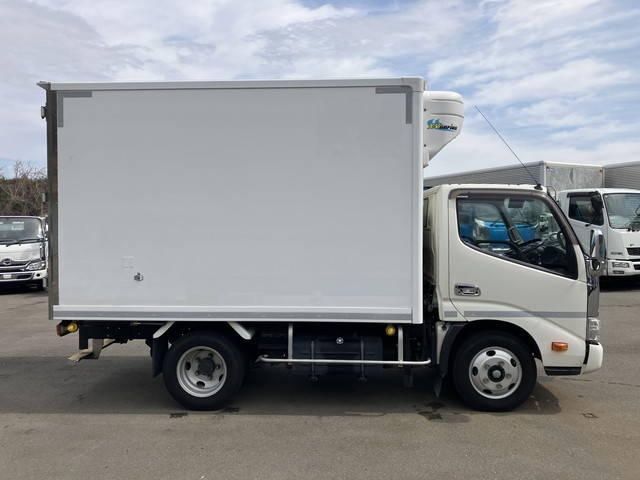 中古冷凍バン 日野 デュトロ