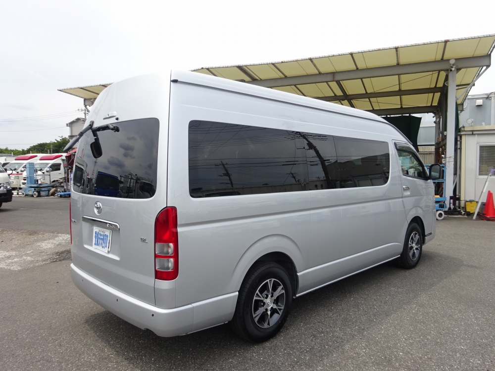 中古バス トヨタ ハイエース