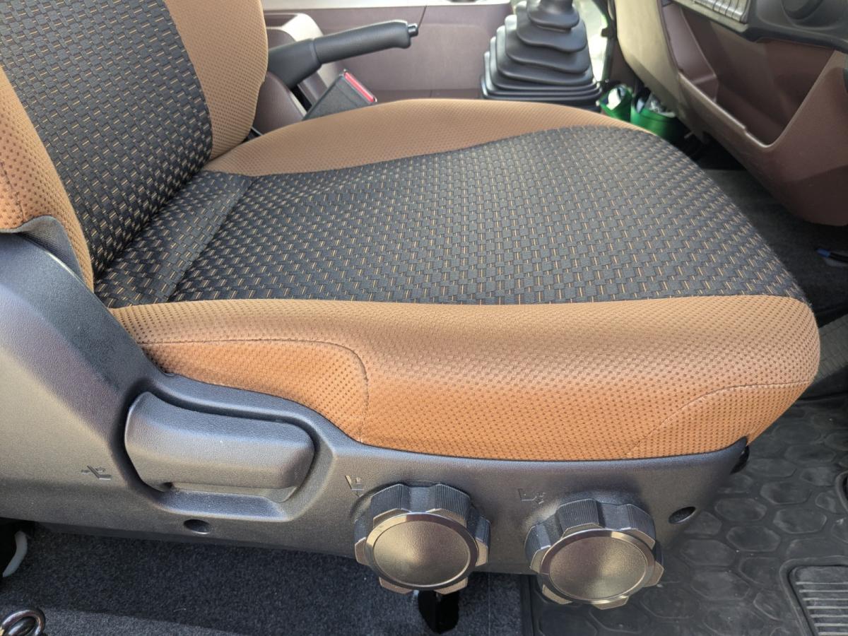 中古冷凍バン 日野 レンジャー