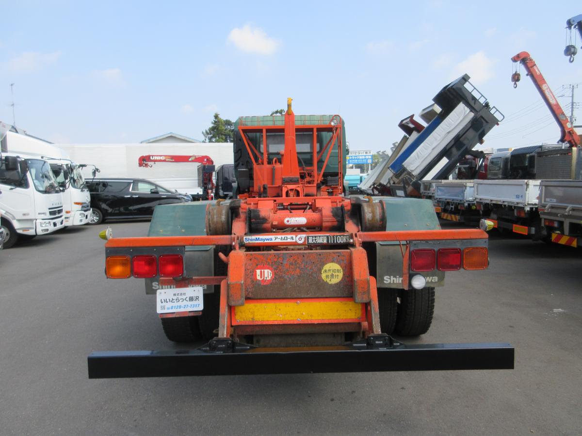 中古コンテナ車 UDトラックス クオン