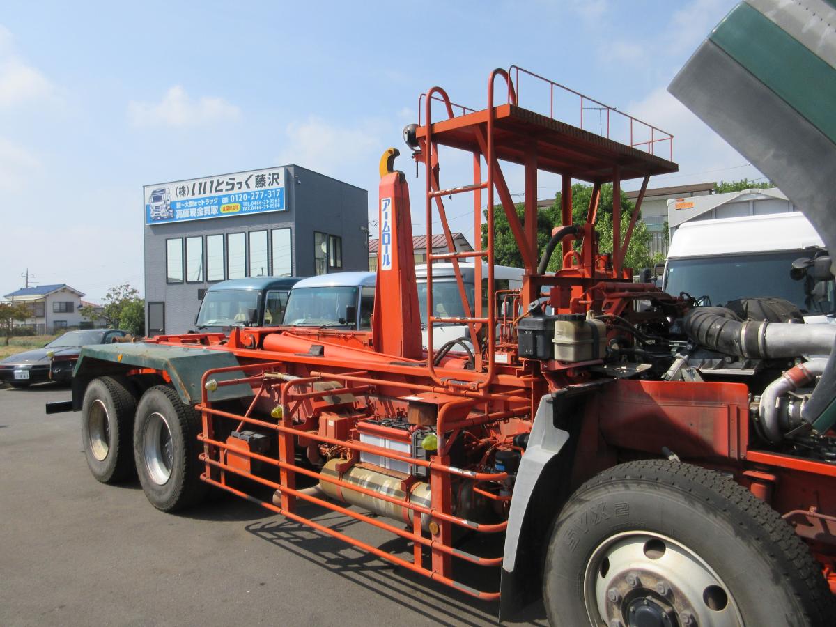 中古コンテナ車 UDトラックス クオン