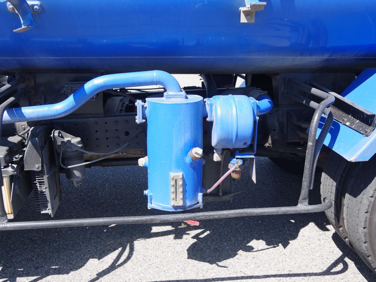 中古糞尿車(バキュームカー) 三菱ふそう キャンター /糞尿車 モリタ