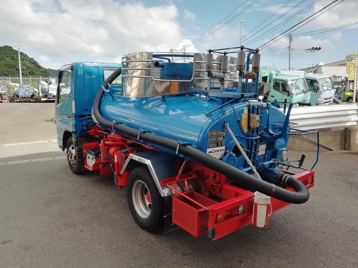 中古糞尿車(バキュームカー) 三菱ふそう キャンター