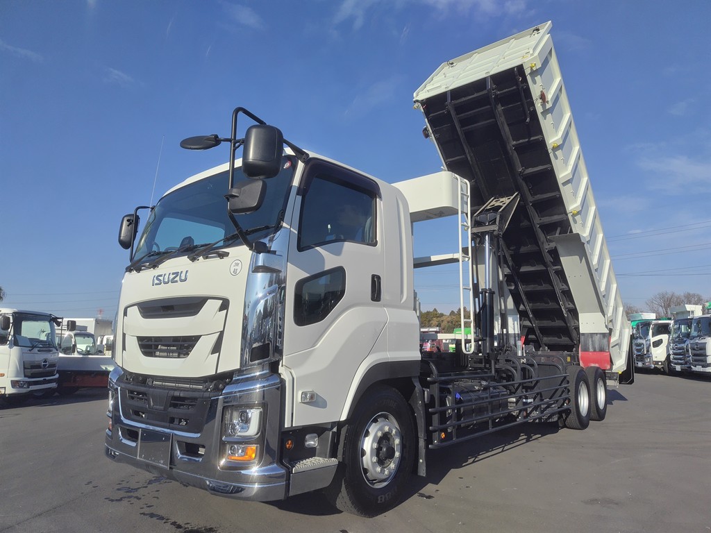 中古深ダンプ いすゞ ギガ /R5 いすゞ 2PG-CYZ77C 深ダンプ 25t 中古