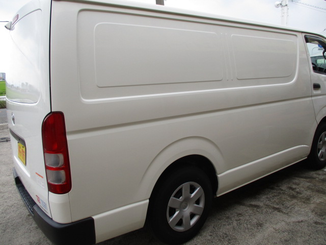中古冷凍バン トヨタ ハイエース