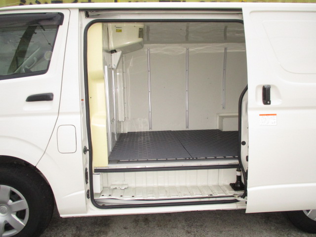 中古冷凍バン トヨタ ハイエース
