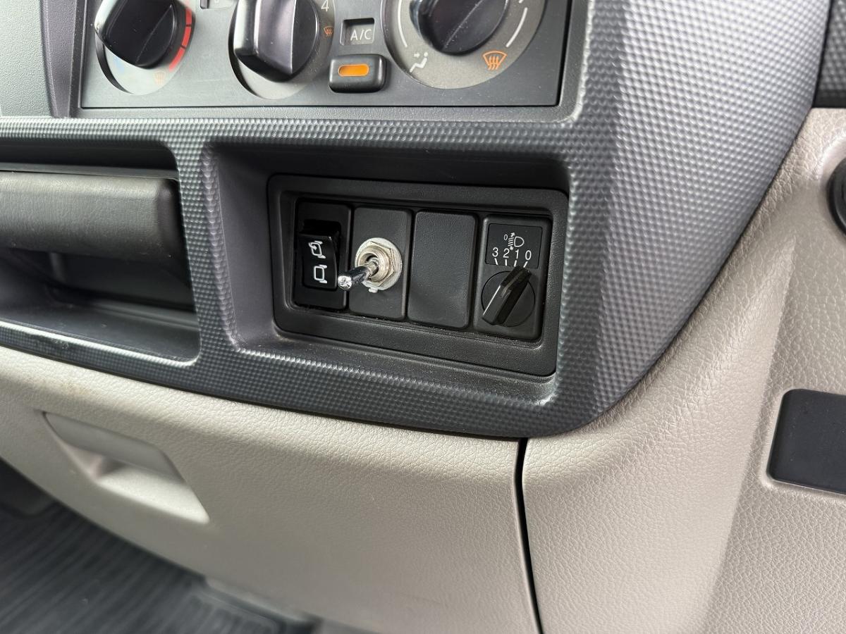 中古幌ウィング いすゞ エルフ