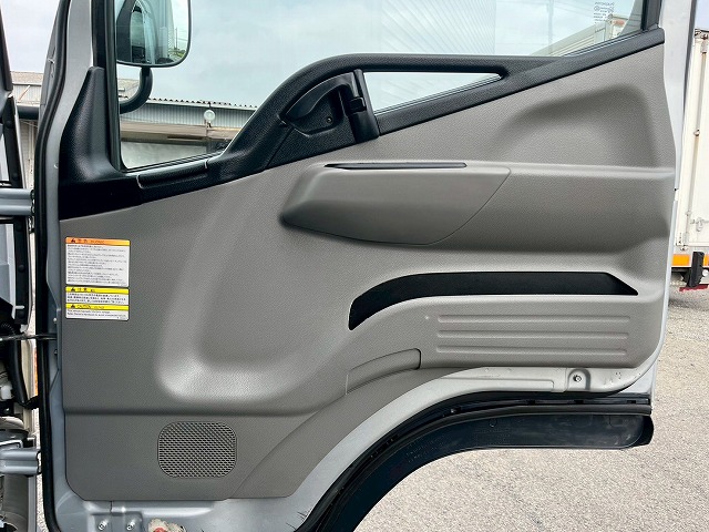 中古アルミウィング 三菱ふそう キャンター